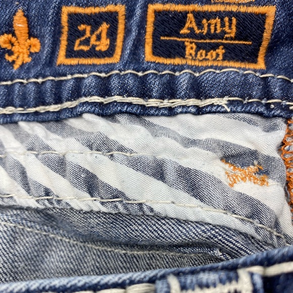 Rock Revival Jeans - Picture 7 of 8